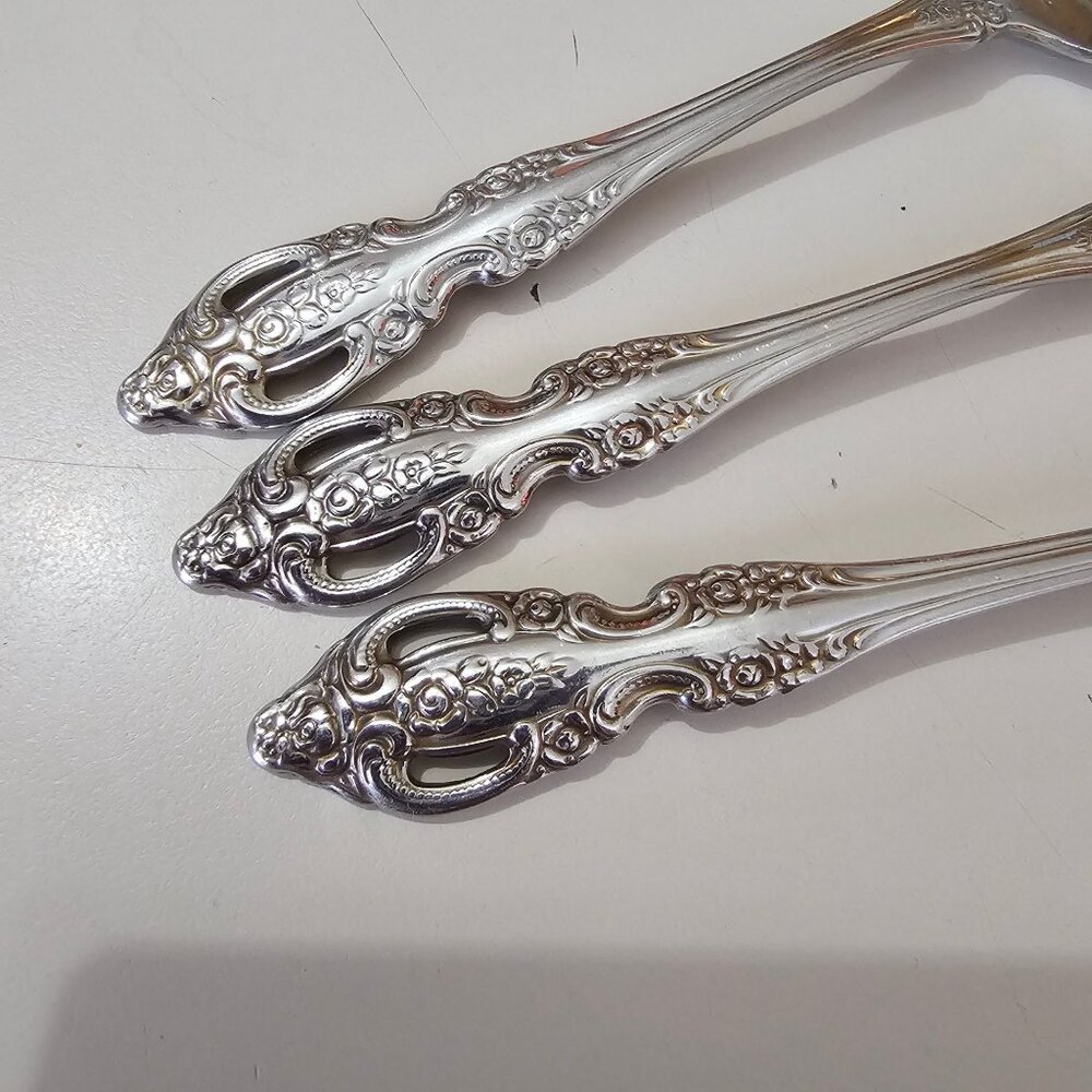 3 Oneida Renoir Pembrooke Teaspoon 6" spoon vtg stainless ornate intricate Flora - Picture 2 of 4